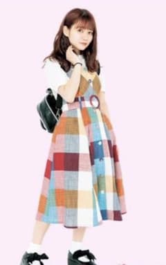 佐藤ノア着用REDYAZELワンピースのサムネイル