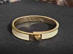 Kate Spade ホワイトエナメルバングルのサムネイル