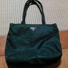 プラダのサムネイル