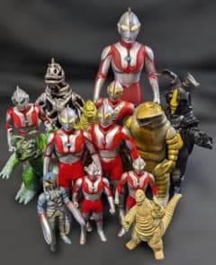 ウルトラマン＆登場怪獣・宇宙人（バンダイ）ソフビ10体セット＋4