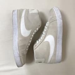 nike sb blazer mid ナイキ ブレーザー ミッドのサムネイル