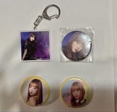 IZ*ONE チェ・イェナ アクリルキーホルダー 缶バッジ 4点セットのサムネイル