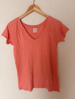 ZARA ピンクVネック Tシャツ Sサイズのサムネイル