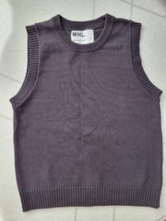 【ほぼ新品未使用】mhl コットンリネンニットベストのサムネイル