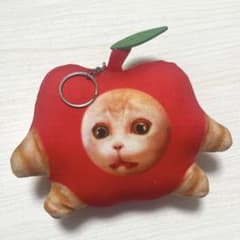【猫ミーム】りんご猫ストラップ　音無しのサムネイル