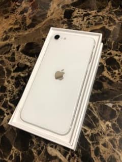 iPhone SE 第2世代 (SE2) ホワイト 64 GB SIMフリーのサムネイル