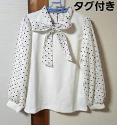 新品♡ドット柄 リボン付きブラウスのサムネイル
