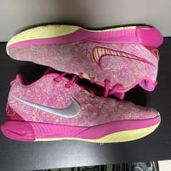NIKEレブロン21 バスケットボールシューズ ピンクのサムネイル