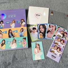 TWICE What is Love? 5th Mini Albumのサムネイル