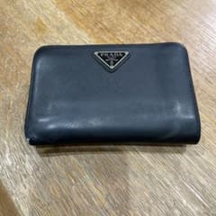 プラダ PRADA ニつ折り財布 黒のサムネイル