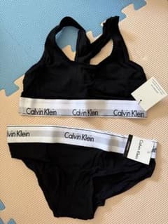 Thumbnail of Calvin Klein ブラック ブラジャーショーツセット　Sサイズ