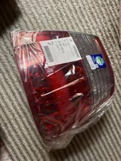 18クラウン  ロイヤル後期テール　右側のサムネイル