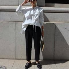 【 freckles様専用】machatt タックテーパードパンツ　ネイビーのサムネイル