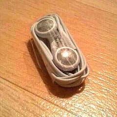 【純正☆】Iphone4sイヤホンのサムネイル