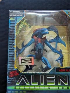 アクアエイリアンフィギュアのサムネイル