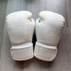 美品】Venum Elite ボクシンググローブ 12oz white - メルカリ