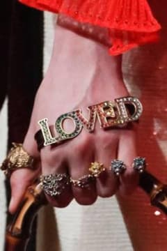 GUCCI LOVED アクセサリーのサムネイル