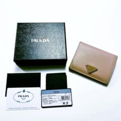 【美品】PRADA サフィアーノ二つ折り財布のサムネイル