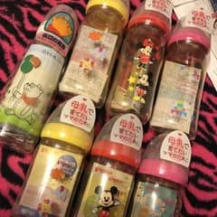 哺乳瓶のサムネイル