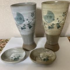 マグカップと小皿のサムネイル