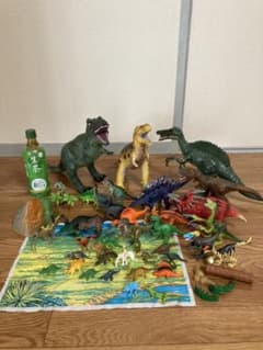 恐竜　おもちゃ　まとめ売りのサムネイル