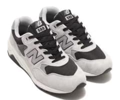 New Balance 580 グレー ブラック スニーカーのサムネイル