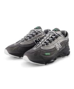 New Balance M1000 グレー/ブラック スニーカーのサムネイル