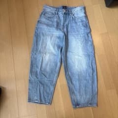 H&M LOOSE FIT デニムパンツ ライトブルー 31/30のサムネイル