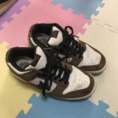 NIKE DUNK LOW SBのサムネイル