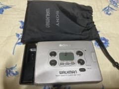 ウォークマン　中古ジャンク品のサムネイル