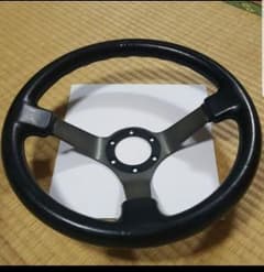 社外ステアリング　車　パーツのサムネイル