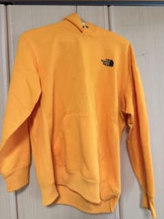 THE NORTH FACE パーカーのサムネイル