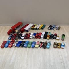 トミカ☆ 44個セット売り　カーズ　スターウォーズ　ドラえもん　トーマスのサムネイル