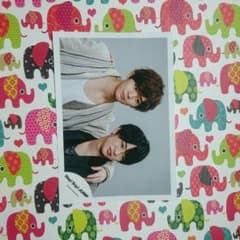 山田涼介、知念侑李写真のサムネイル