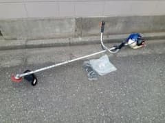 ECHO エコー エンジン刈払機 草刈機 EGT260 - メルカリ