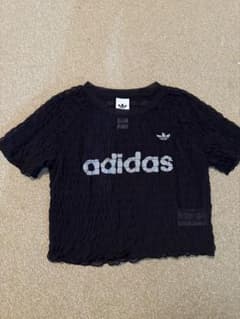 adidas シャーリング加工 クロップド丈 Tシャツのサムネイル