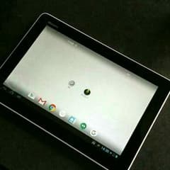 dtab Docomo　10インチ大画面タブレットのサムネイル