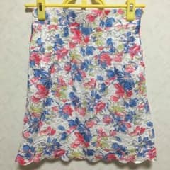 美品ダズリン♡花柄タイトスカート♡のサムネイル
