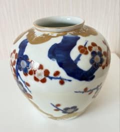 有田焼】秀峰作 金彩梅絵 花瓶 飾壺 伊万里焼 伝統工芸品 - メルカリ