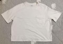 ユニクロ 半袖白Tシャツのサムネイル