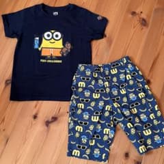 ユニクロ　ミニオンズ　UT ステテコ　120cmのサムネイル