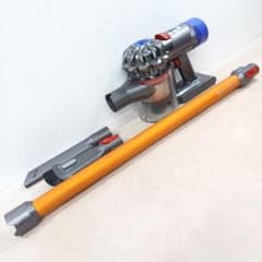 dyson v8 fluffy SV10 コードレスクリーナー ダイソン - メルカリ