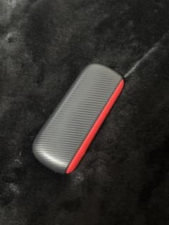 IQOS ILUMA i ANNIVERSARY EDITIONのサムネイル