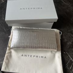 ANTEPRIMA長財布のサムネイル