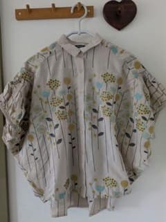 marble SUD マーブルシュッド 花柄刺繍ブラウス 半袖 ベージュ marble SUD マーブルシュッド 花柄刺繍ブラウス 半袖 ベージュ - メルカリ