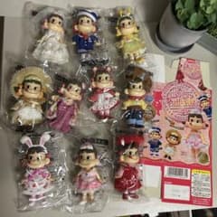 不二家 プリティペコちゃん キーホルダー 10個セット　コンプリートのサムネイル