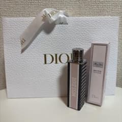 値下げ！ミス ディオール パルファン ミニ ミスのサムネイル