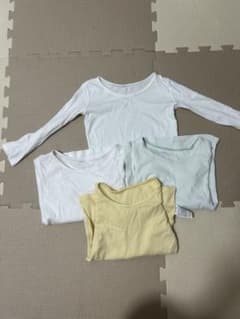 UNIQLO キッズ 長袖インナー 100cm 4枚セットのサムネイル