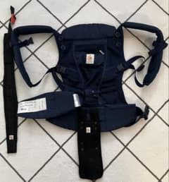 抱っこ紐　エルゴ　ergobabyのサムネイル