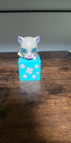 (鬼滅の刃)伊之助マスコットフィギュアのサムネイル